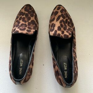 Stylish Nine West leopard flats. Size 8